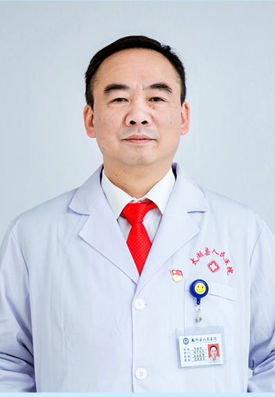 鄭效珍 中共黨員，黨委委員，骨科技術(shù)顧問(wèn)，骨外科主任醫(yī)師